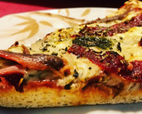 Foto del paso 4 de la receta: Pizza casera: capricho de sabores para ver el fútbol ⚽️⚽️⚽️