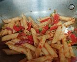 A picture of step 5 of Chatpata Pasta.