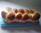 Foto del paso 12 de la receta: Trenza de brioche rellena de nata