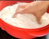 A picture of step 3 of Mathri recipe.