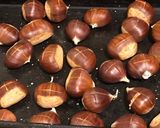 Foto del paso 3 de la receta: Castañas al horno