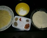 A picture of step 1 of Crispy Aaloo pakoray.