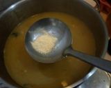 Foto langkah ke 4 dari resep Soto Lamongan tabur serbuk koya.