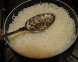 A picture of step 16 of Persian upside down rice (Tahchin-e Morgh).
