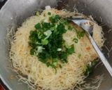 Foto langkah ke 6 dari resep Pastel ekonomis isi bihun.