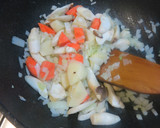 【北海道白醬燉】北海道白醬濃湯塊佐乾煎脆皮雞腿排的食譜步驟5照片