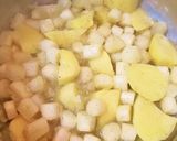 A picture of step 5 of White Asparagus Cream Soup.