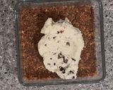 Foto del passaggio 8 della ricetta Cheesecake Oreo al cioccolato senza cottura