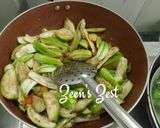 A picture of step 1 of Kasuri Methi Baingan Masala.