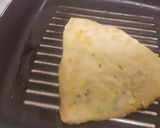 A picture of step 5 of Grilled filled pockets.