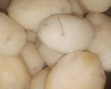 A picture of step 1 of Masala aloo.