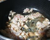 Foto del paso 2 de la receta Spaghetti con pollo, nata y cebolla caramelizada