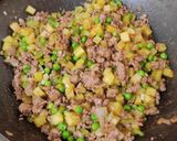 Foto langkah ke 3 dari resep Samosa Daging Sapi.