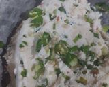 A picture of step 2 of Rice flour roti with green garlic.