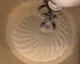 Foto del paso 2 de la receta: Crema chantillí con canela