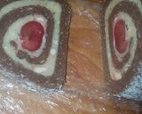 Kókuszos kekszes-meggyes-tekercs recept fázis 4 fotója