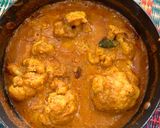 A picture of step 4 of Gobhi mussallam.