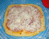 Foto langkah ke 5 dari resep Pizza Roll.