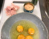 Foto del paso 1 de la receta: Cena saludable! Tortilla fit, jugosa de jamón York, puerro y atún