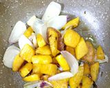 A picture of step 3 of Pumpkin soup.