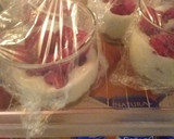 Foto del paso 7 de la receta: 🍧Vasito de crema 🍦de yogur con frambuesas🍓