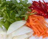 รูปขั้นตอนการทำที่ 1 ของ ปลาหมึกผัดไข่เค็ม