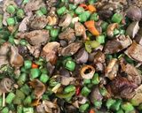 Foto langkah ke 3 dari resep Ati Ampela Masak Cabe Hijau.
