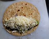 વેજ ચીઝી ફ્રેન્કી (Veg cheesy frankie recipe in Gujarati) રેસીપી સ્ટેપ4ફોટો