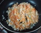 Foto del paso 2 de la receta: Empanadas de atún con tomate y queso