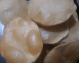 A picture of step 3 of Poori.