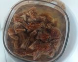 A picture of step 1 of Fig kheer.