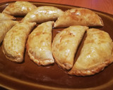 Foto del paso 4 de la receta: Empanadillas criollas 🥟🍖