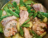 Foto del paso 4 de la receta: Pollo con verduras en olla express (muy rápido)