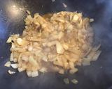 Une image de l'étape 2 de Mijoté de puntarelle fenouil courgettes aux épices et chips de porc.