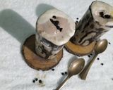 A picture of step 4 of Cold coffee with icecream choco chips.
