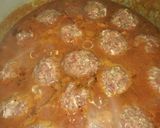 Foto del paso 2 de la receta: Albóndigas con tuco y puré