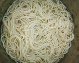 A picture of step 5 of Hakka noodles.