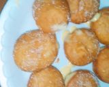 A picture of step 16 of Custard filled Donuts.