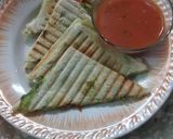 A picture of step 10 of Vegetable sandwich with tomato soup.