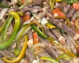 Foto del paso 5 de la receta: Fajitas de res a los tres chiles a la Sonorense
