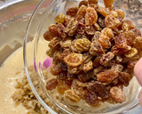 Foto del paso 8 de la receta: Bizcocho de manzana, nueces, pasas y ron