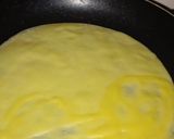 Foto langkah ke 3 dari resep Egg chicken roll.