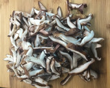 Foto del paso 2 de la receta: Setas shitake con espinacas