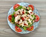 Hình bước làm 3 của món Salad ức gà nướng