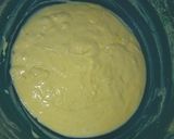 A picture of step 5 of Creamy frozen mango curd.