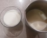 A picture of step 2 of Homemade Natural Yogurt.