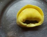 Foto del paso 5 de la receta: Agnolottis facilísimos con tapas de empanada, rellenos de jamón,
