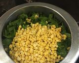 A picture of step 2 of Chana daal palak.
