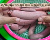 Foto langkah ke 6 dari resep Homemade Chicken Bratwurst.