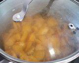 Foto del paso 2 de la receta: Mermelada de melocotón y nectarina con toque de lima y jengibre